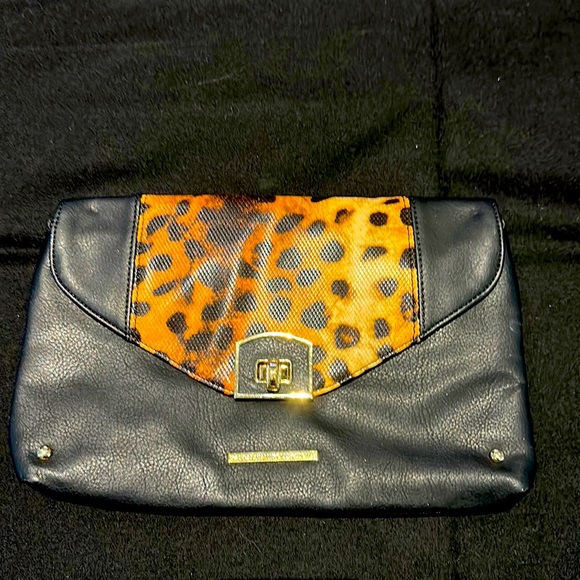 KK Kollection Clutch - Picture 5 of 8